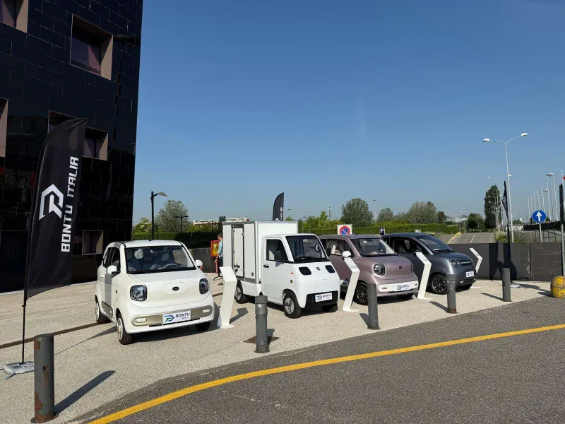 Bontu lanceert met succes zijn nieuwe EV-line-up in het Milan NH Hotel